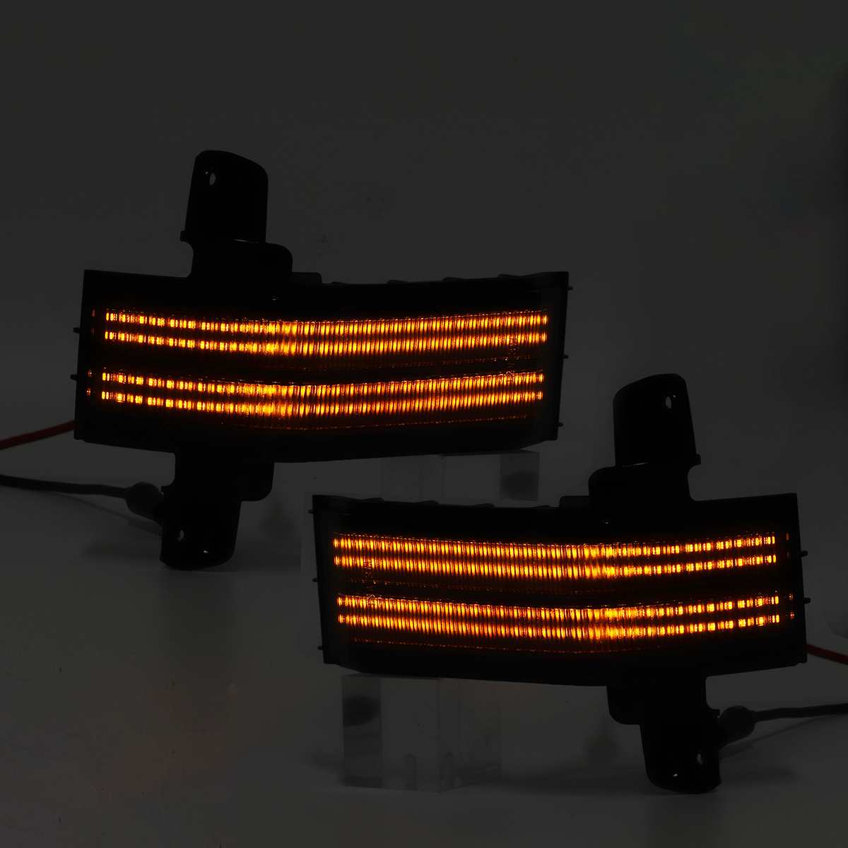 GMC Sierra Dynamic Indicators / Turn Signals (1500 2500HD 3500HD)