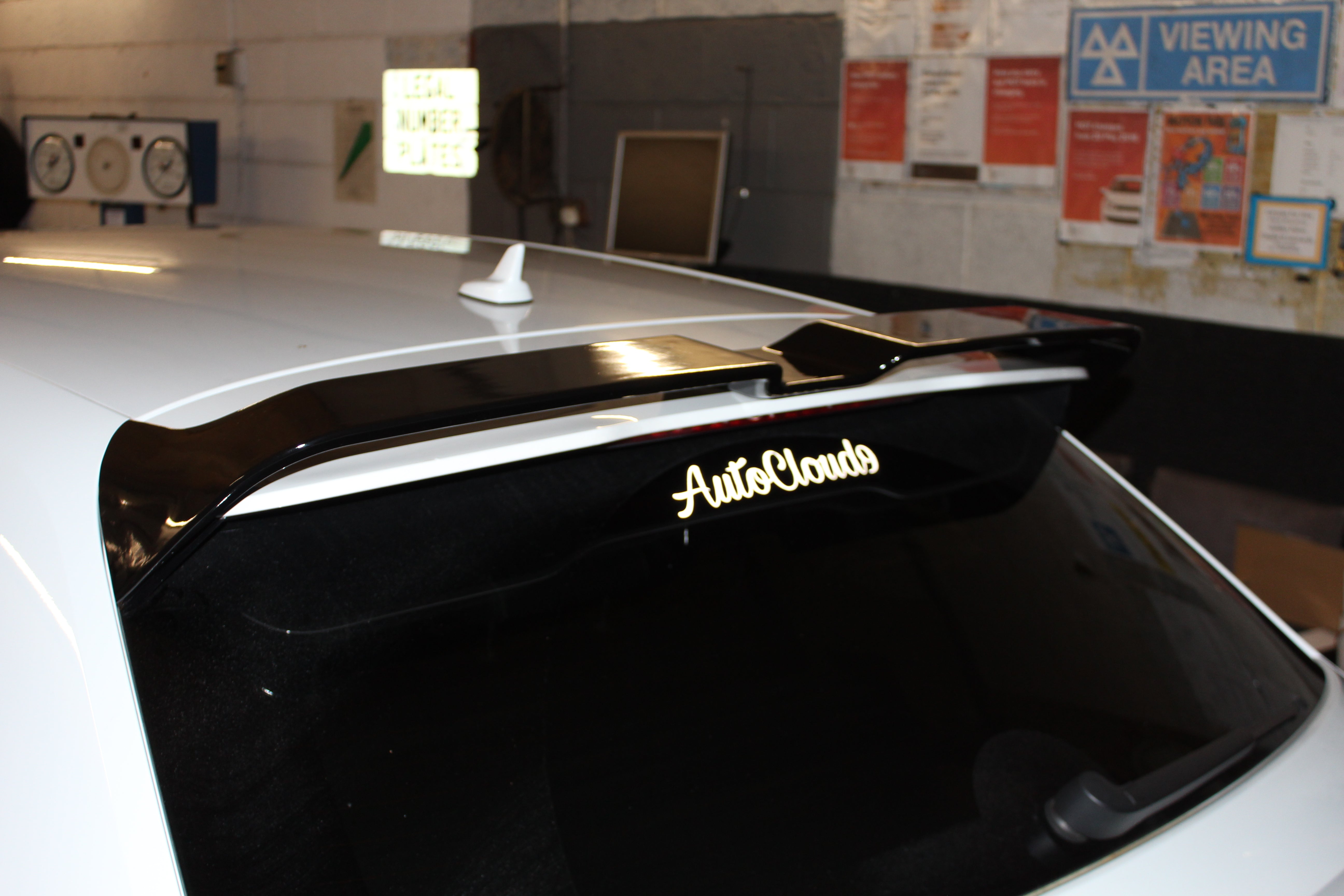 Audi A3 / S3 / RS3 8V Hatchback Style Roof Spoiler Black (2013-2020 5-Door Models) (Black)