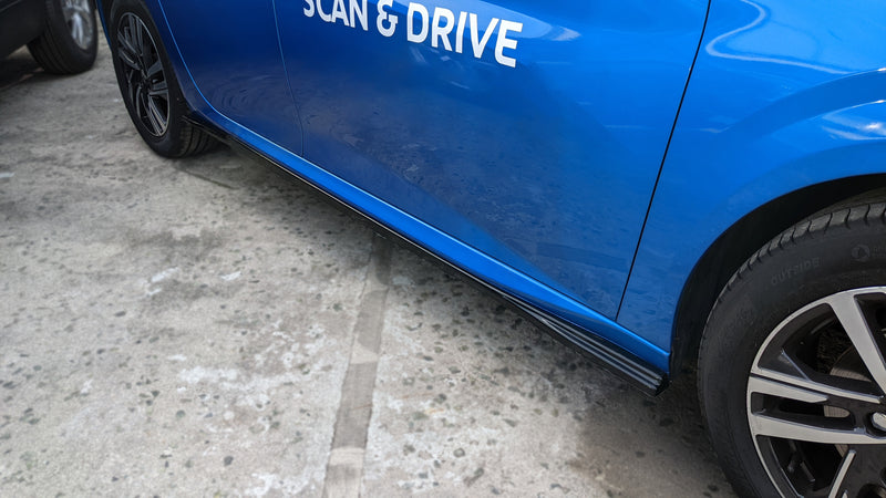 Side Skirts Extensions V.1 Peugeot 208 Mk2 (2019-)