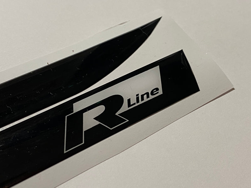 Volkswagen “R Line” Logo Side Repeater Gel Badges (Black / White) - DIVERSION