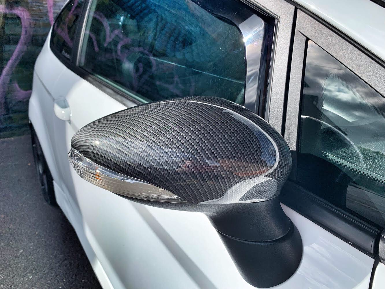 134 - Ford Fiesta MK7/7.5 Carbon Fibre Look Gloss Wing Mirror Backs (2009-2017 Models) - Diversion Stores Car Parts And Modificaions