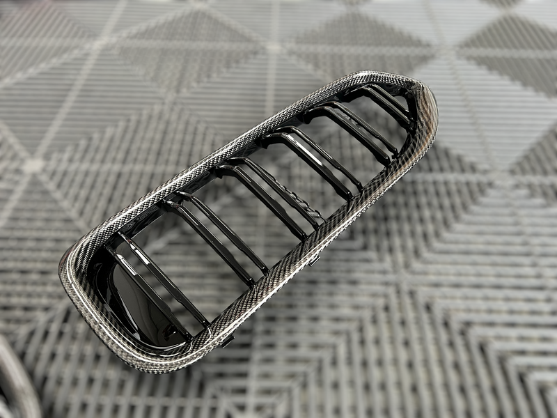 DAS Automotive - BMW Z4 G29 Double Slat Carbon Fibre / Gloss Black Front Grille Pair (2019 - 2023)