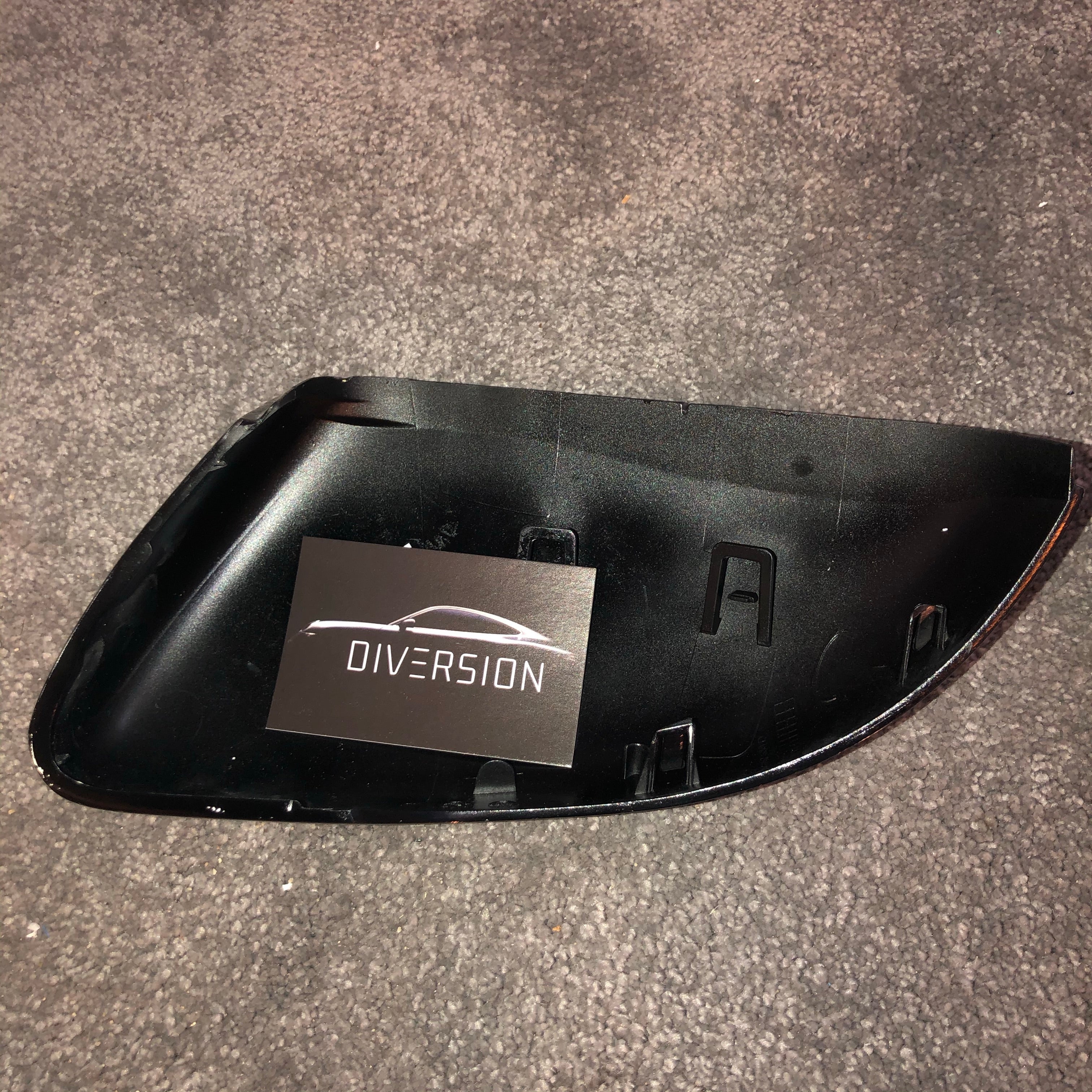 250 - Volkswagen Golf MK6 Carbon Fibre Replacement Mirror Covers (2009-2013) - Diversion Stores Car Parts And Modificaions