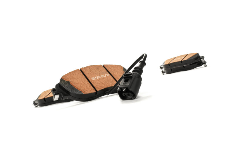Racingline RP700 Performance Upgraded Front Brake Pads – 340x30mm Disc – VWR670006